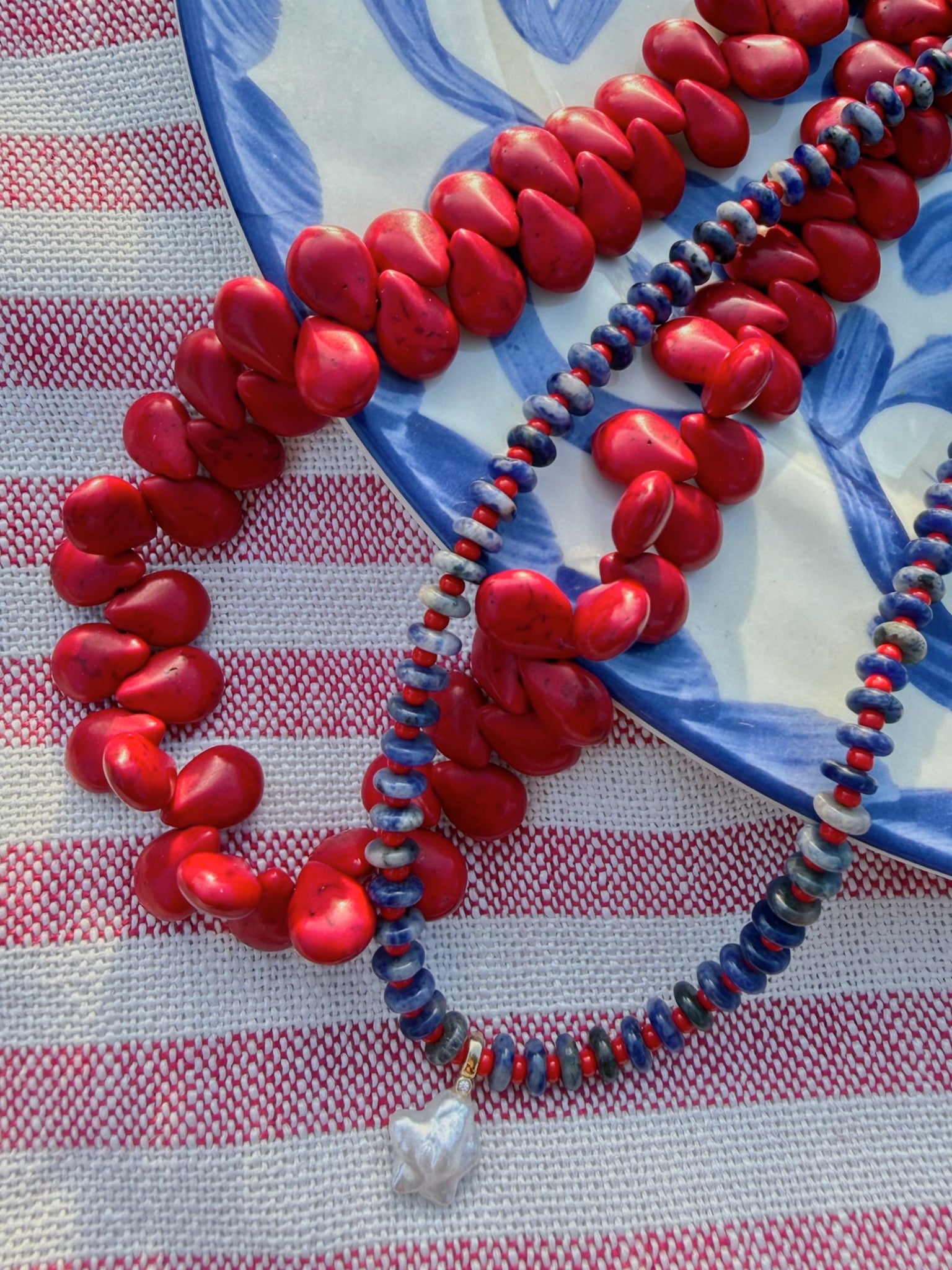 TINSLEY NECKLACE - RED