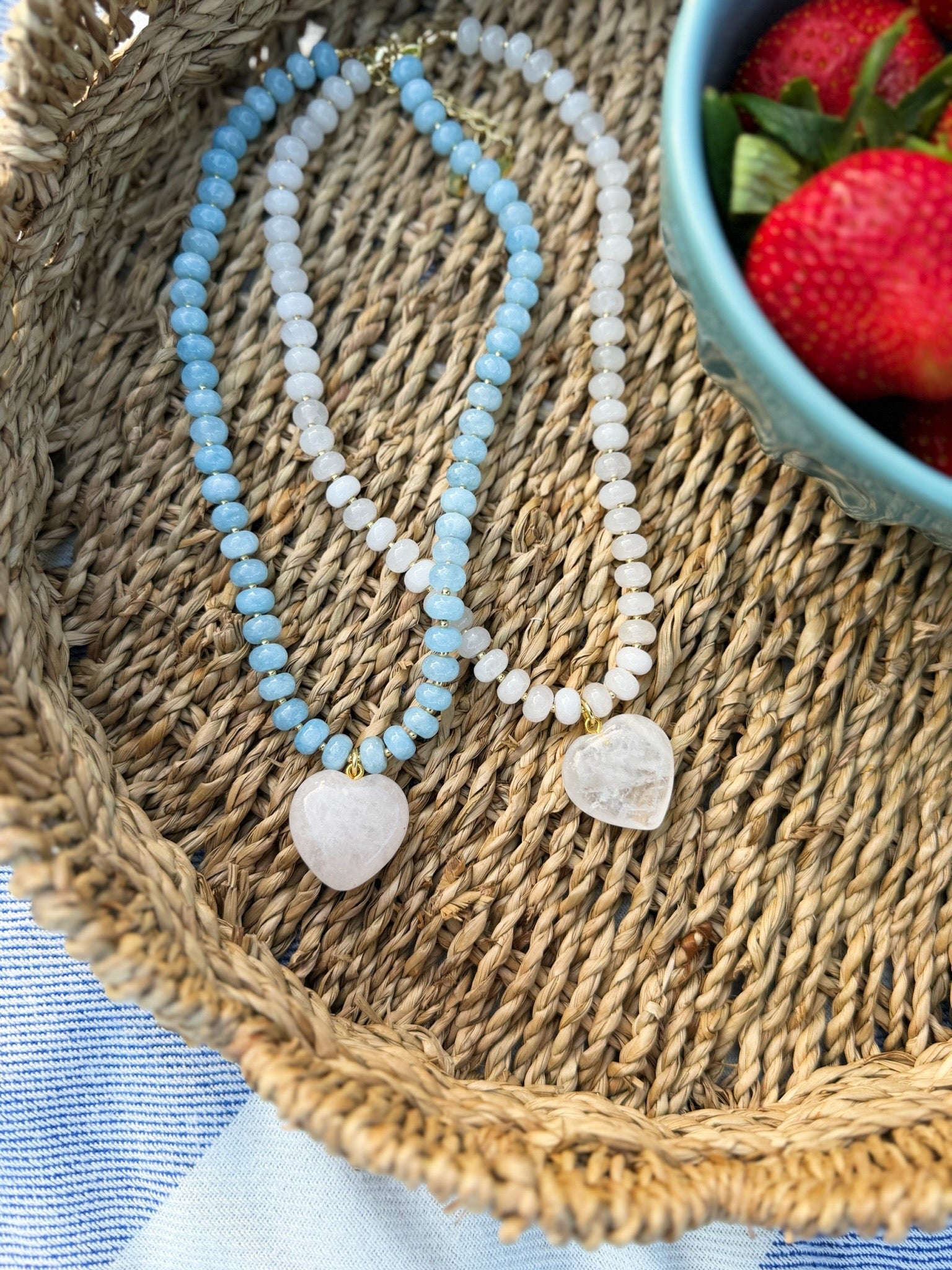 VIRGINIA HEART NECKLACE - WHITE